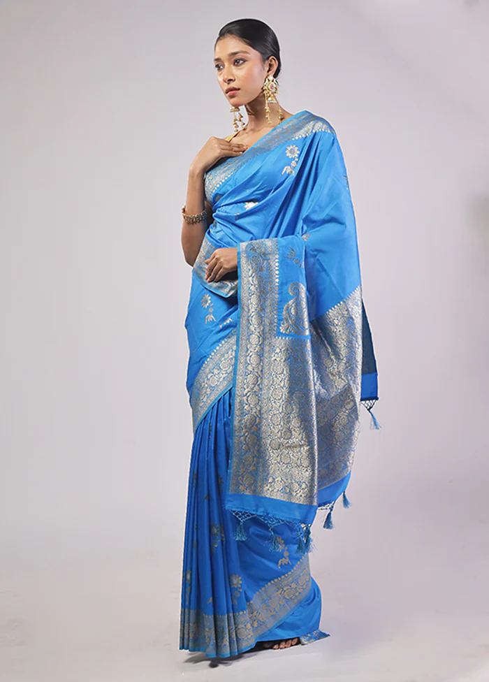 Blue Dupion Silk Saree With Blouse Piece - Image 4