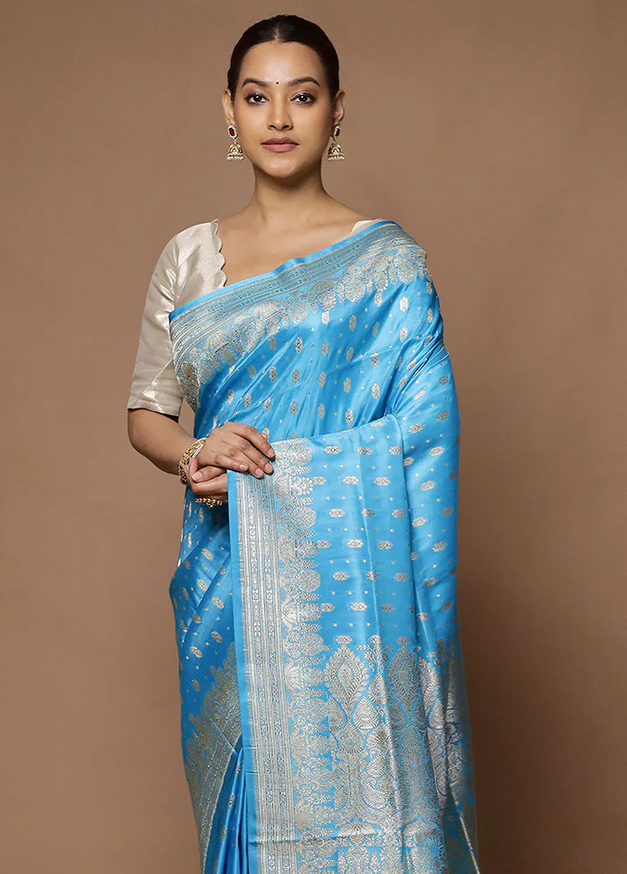 Blue Handloom Banarasi Pure Silk Saree With Blouse Piece - Image 2