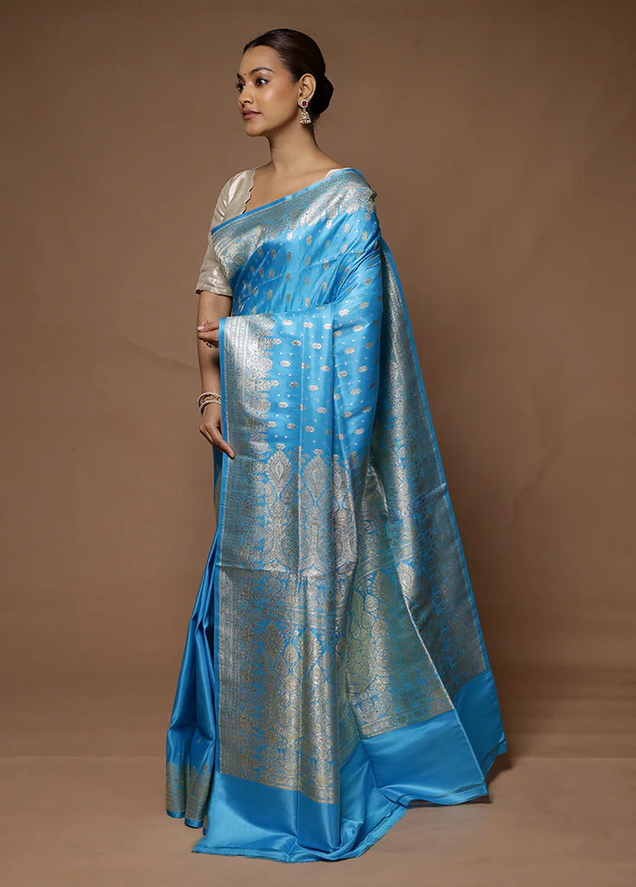 Blue Handloom Banarasi Pure Silk Saree With Blouse Piece - Image 4