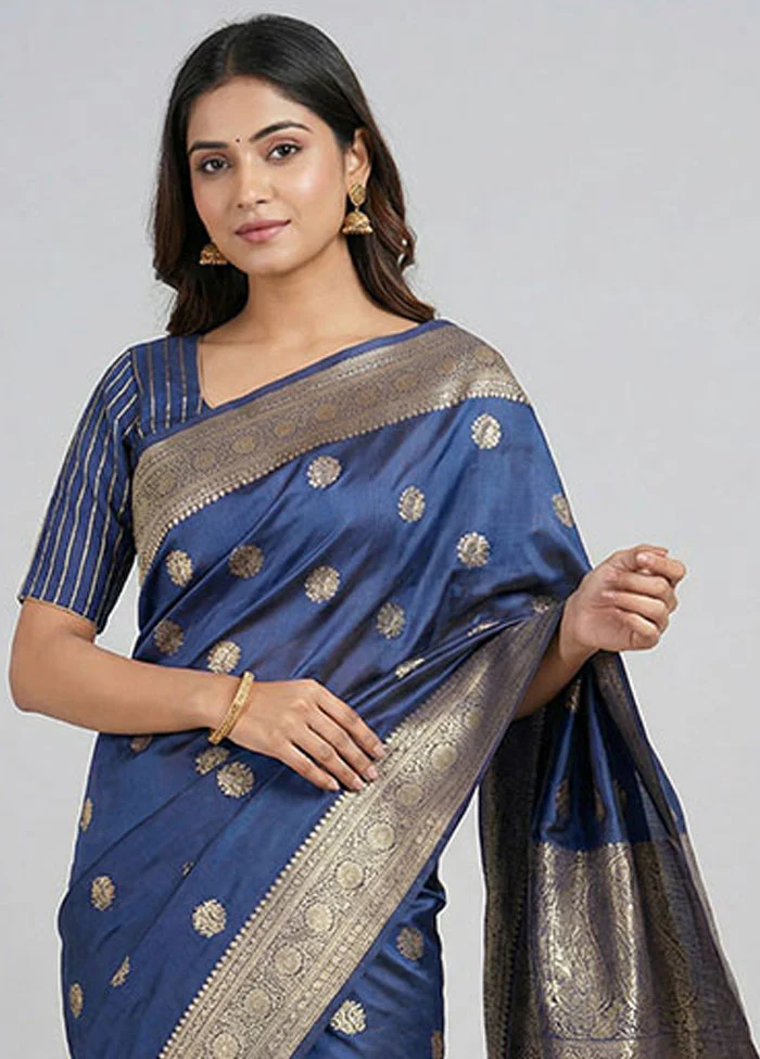 Blue Handloom Banarasi Pure Silk Saree With Blouse Piece - Image 2