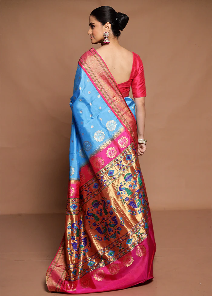 Blue Handloom Kanchipuram Pure Silk Saree With Blouse Piece - Image 3