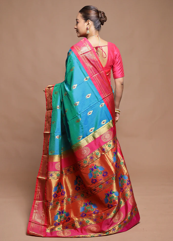Blue Handloom Kanchipuram Pure Silk Saree With Blouse Piece - Image 3