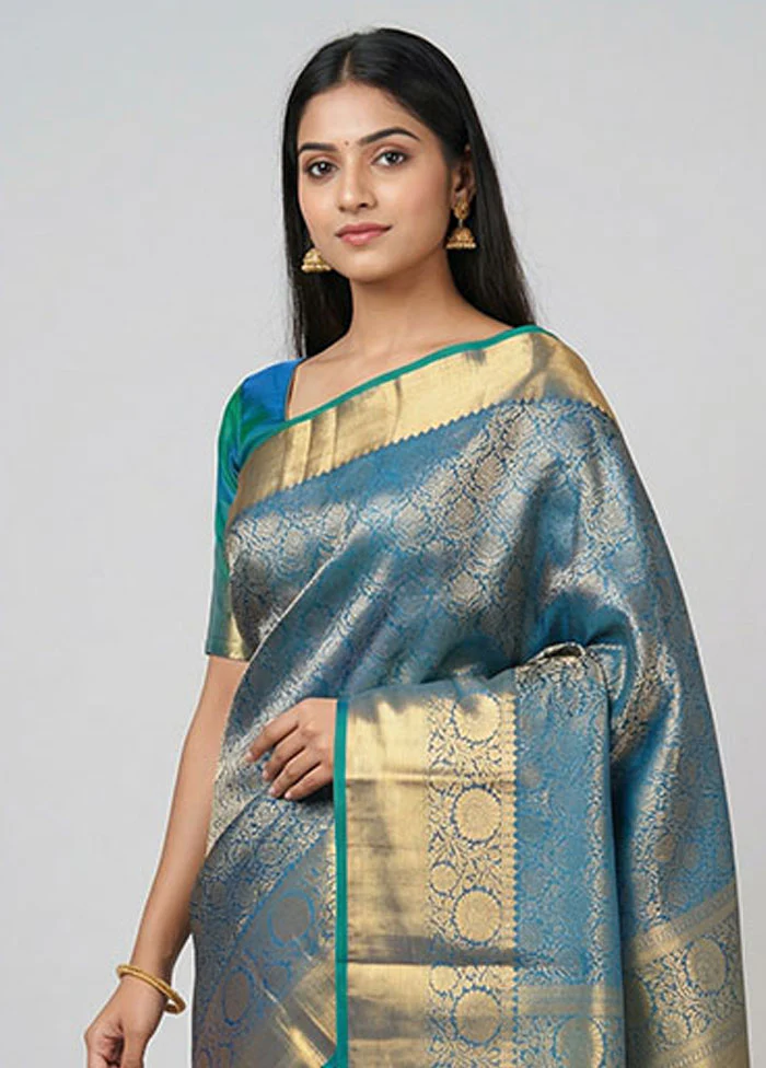 Blue Handloom Kanchipuram Pure Silk Saree With Blouse Piece - Image 2