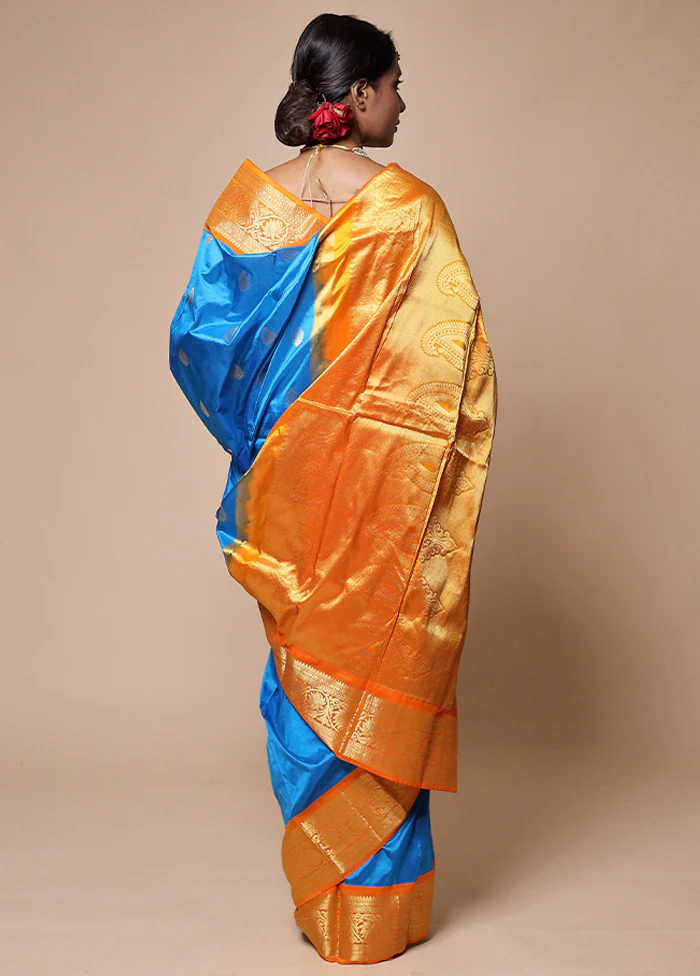 Blue Handloom Kanjivaram Pure Silk Saree With Blouse Piece - Image 3