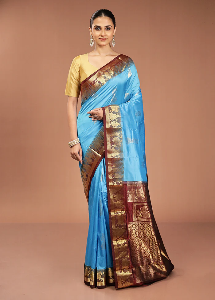 Blue Handloom Kanjivaram Pure Silk Saree With Blouse Piece - Image 2