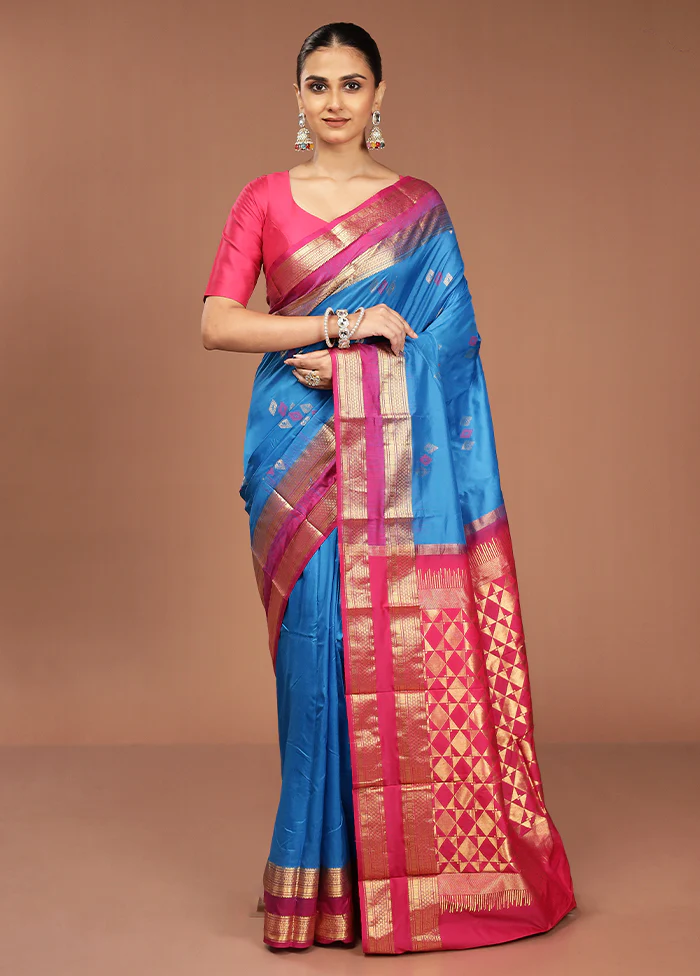 Blue Handloom Kanjivaram Pure Silk Saree With Blouse Piece - Image 2