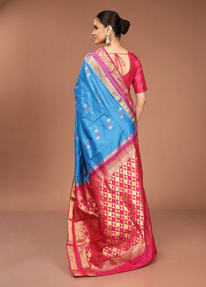 Blue Handloom Kanjivaram Pure Silk Saree With Blouse Piece - Image 3