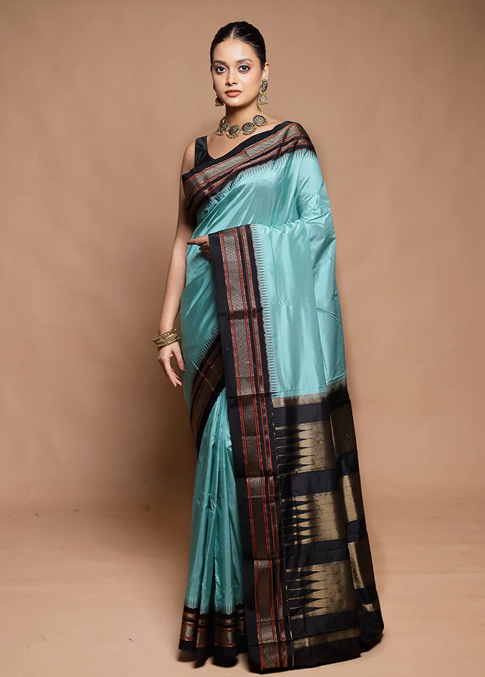 Blue Handloom Kanjivaram Pure Silk Saree With Blouse Piece