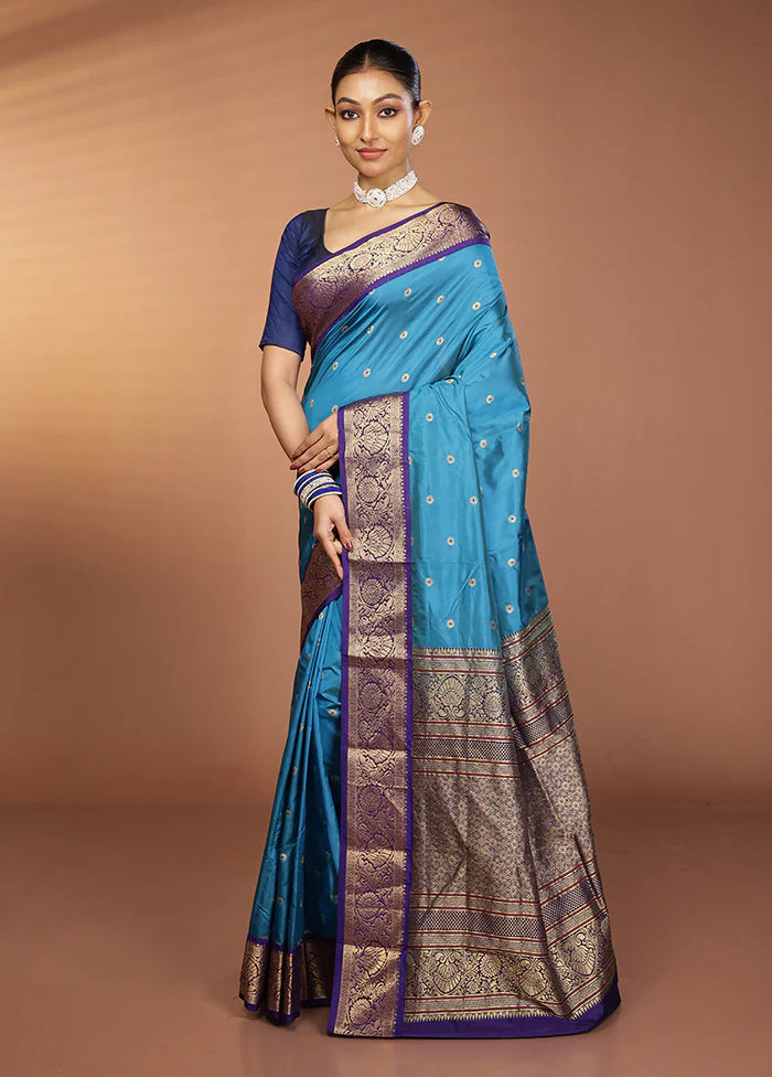 Blue Handloom Kanjivaram Pure Silk Saree With Blouse Piece - Image 4