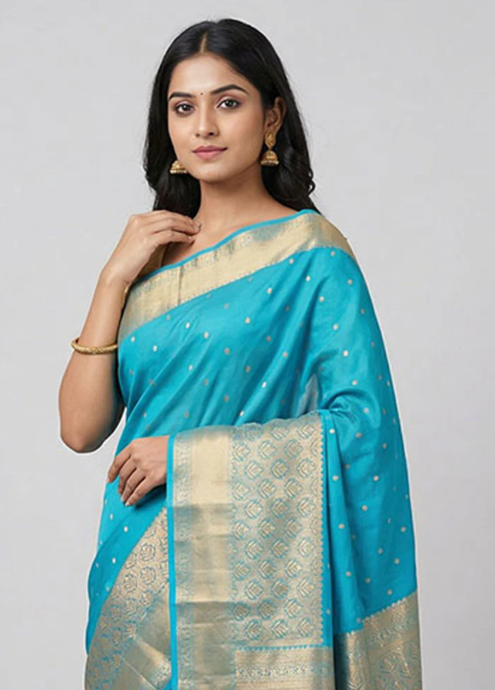 Blue Handloom Kanjivaram Pure Silk Saree With Blouse Piece - Image 2