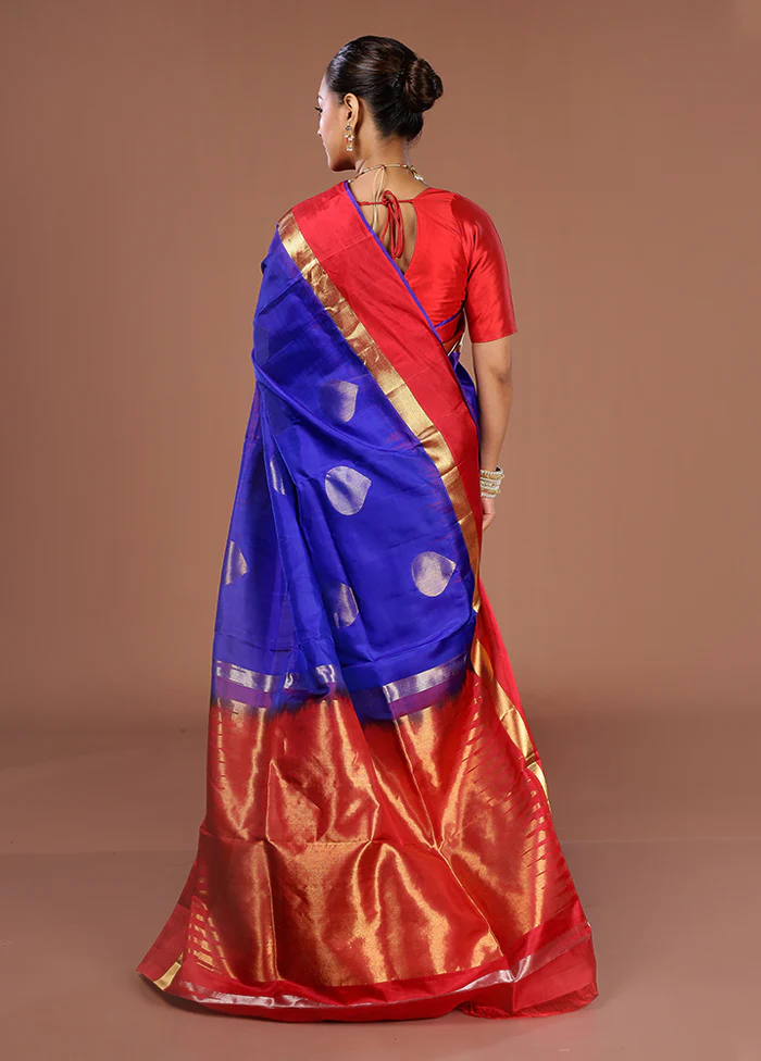 Blue Handloom Kanjivaram Pure Silk Saree With Blouse Piece - Image 3