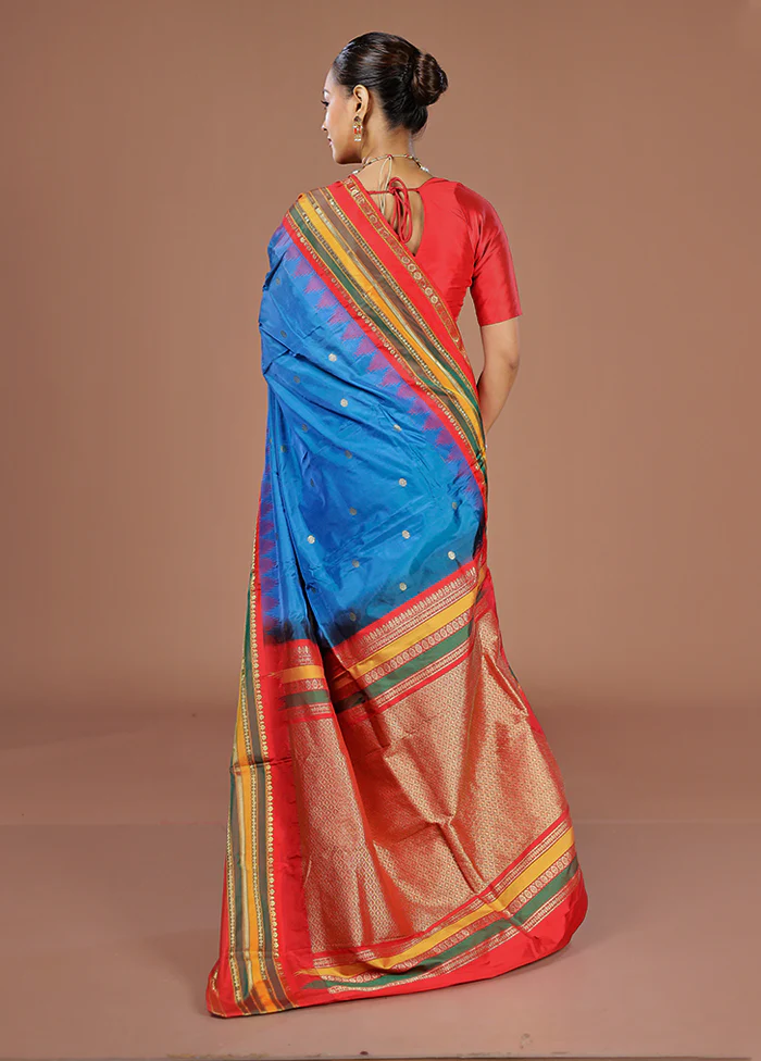 Blue Handloom Kanjivaram Silk Saree With Blouse Piece - Image 3
