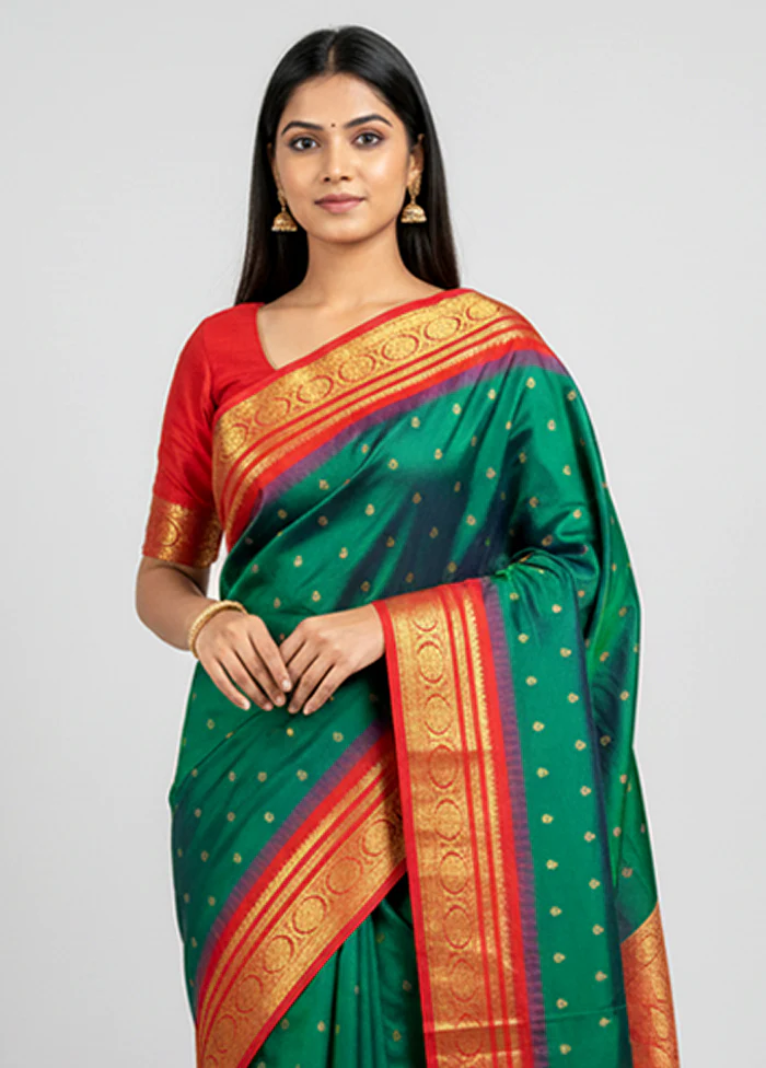 Blue Handloom Kanjivaram Pure Silk Saree With Blouse Piece - Image 2