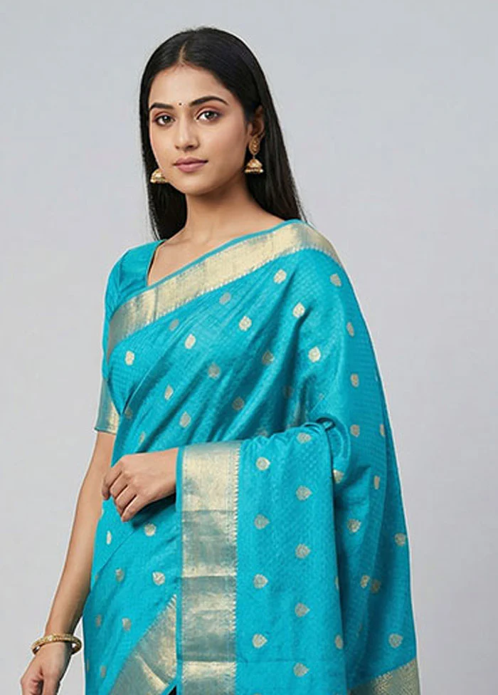Blue Handloom Kanjivaram Pure Silk Saree With Blouse Piece - Image 2
