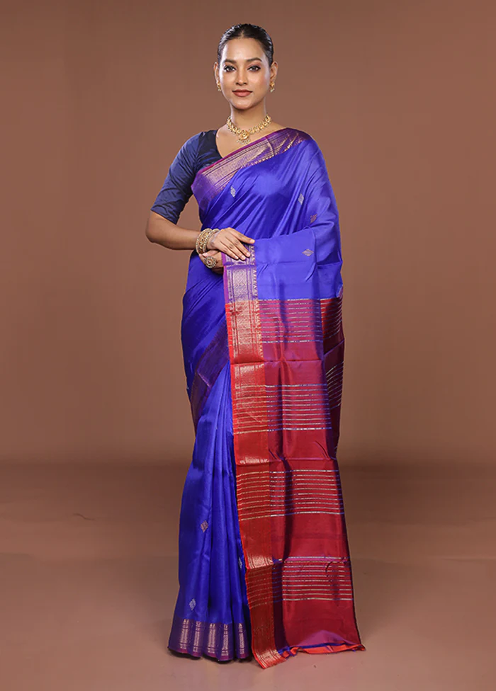 Blue Handloom Kanjivaram Pure Silk Saree With Blouse Piece - Image 2