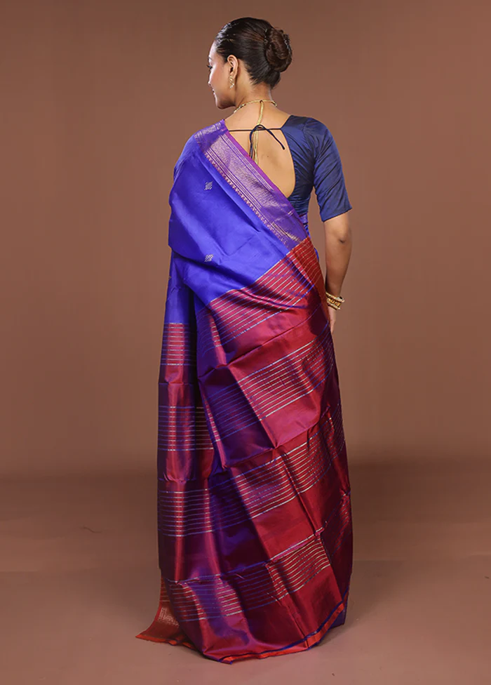 Blue Handloom Kanjivaram Pure Silk Saree With Blouse Piece - Image 3