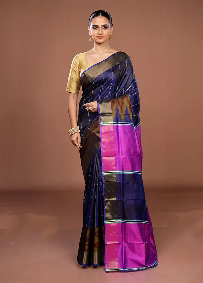 Blue Handloom Kanjivaram Pure Silk Saree With Blouse Piece - Image 2