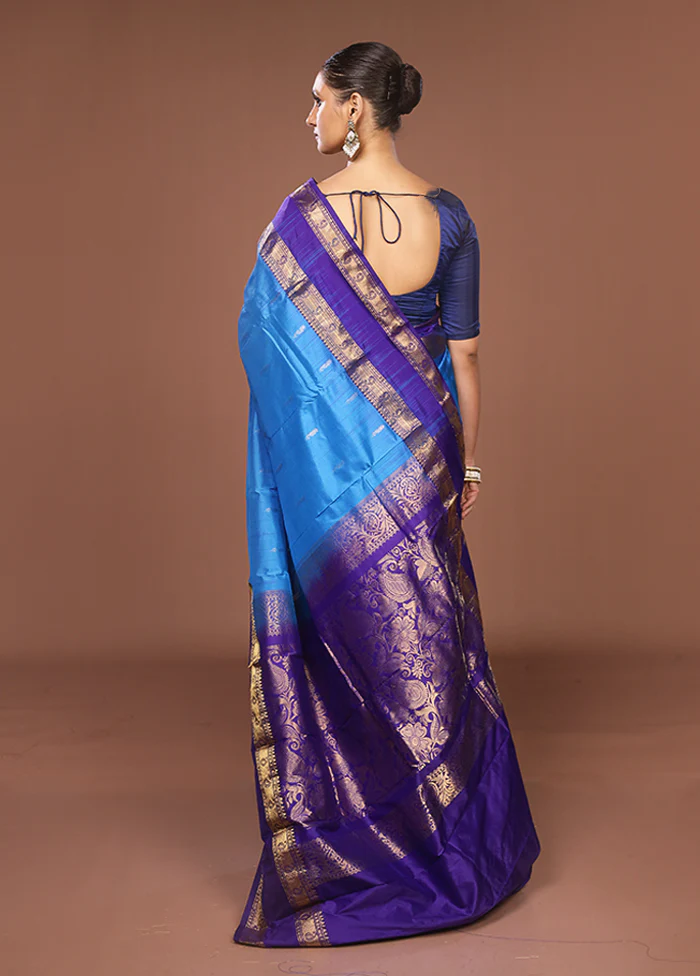 Blue Handloom Kanjivaram Pure Silk Saree With Blouse Piece - Image 3