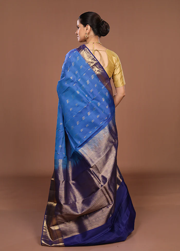 Blue Handloom Kanjivaram Pure Silk Saree With Blouse Piece - Image 3