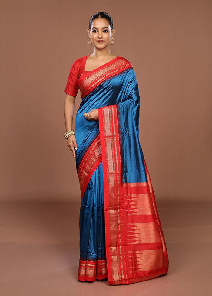 Blue Handloom Kanjivaram Pure Silk Saree With Blouse Piece - Image 2