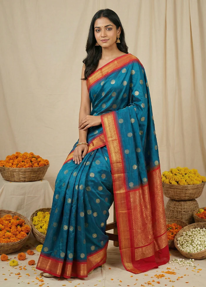 Blue Handloom Kanjivaram Pure Silk Saree With Blouse Piece - Image 3