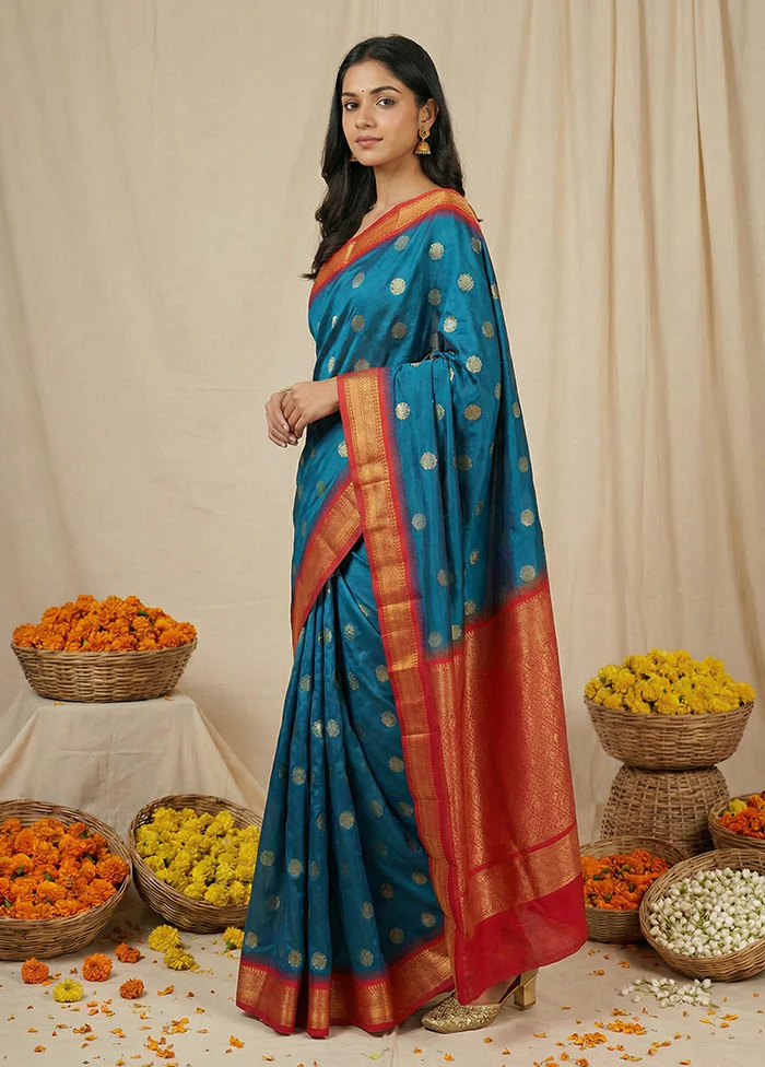 Blue Handloom Kanjivaram Pure Silk Saree With Blouse Piece - Image 4