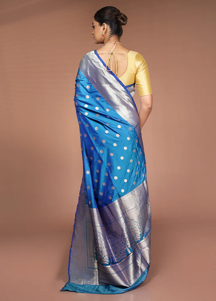Blue Handloom Katan Pure Silk Saree With Blouse Piece - Image 3