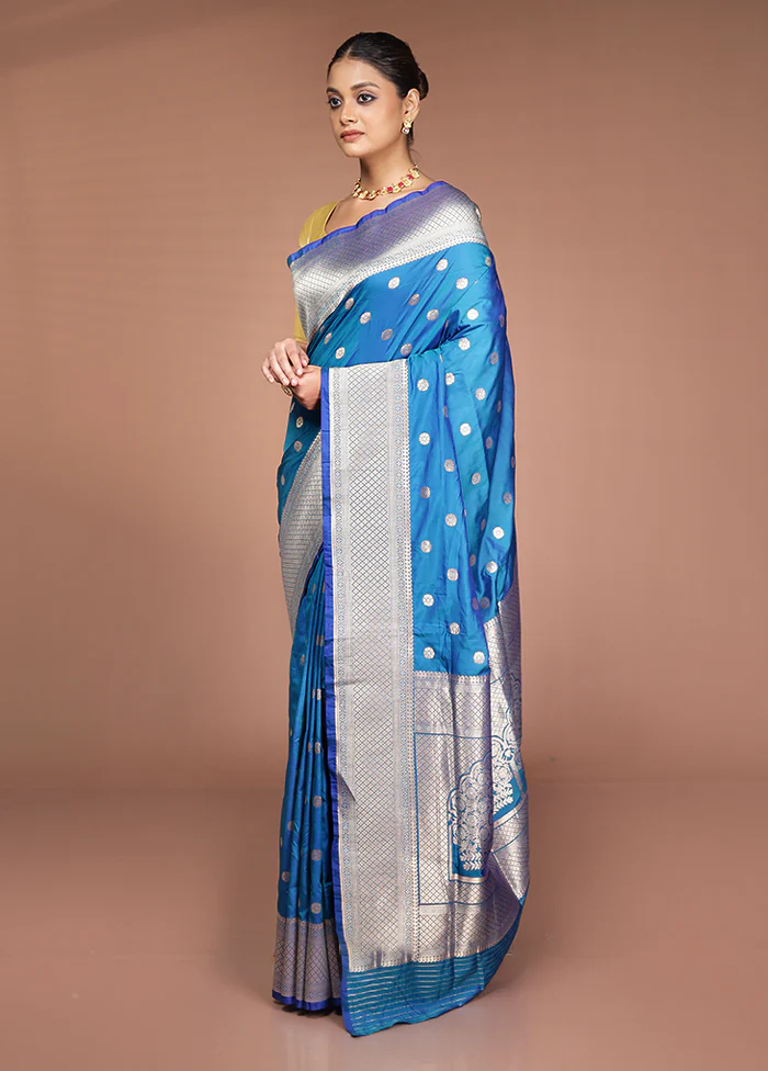 Blue Handloom Katan Pure Silk Saree With Blouse Piece - Image 4