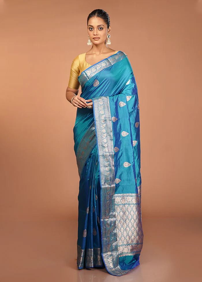 Blue Handloom Katan Pure Silk Saree With Blouse Piece - Image 2