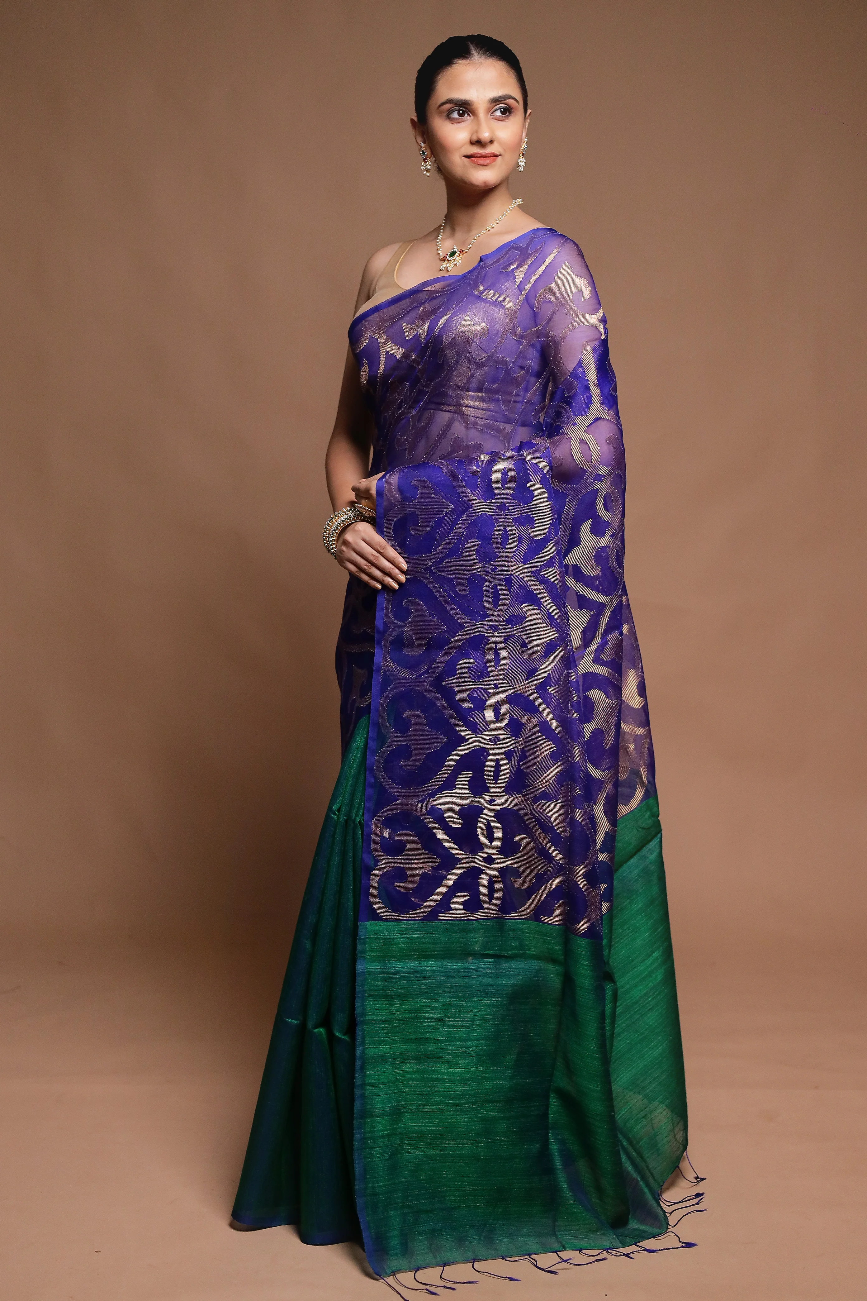 Blue Handloom Matka Pure Silk Saree With Blouse Piece - Image 4