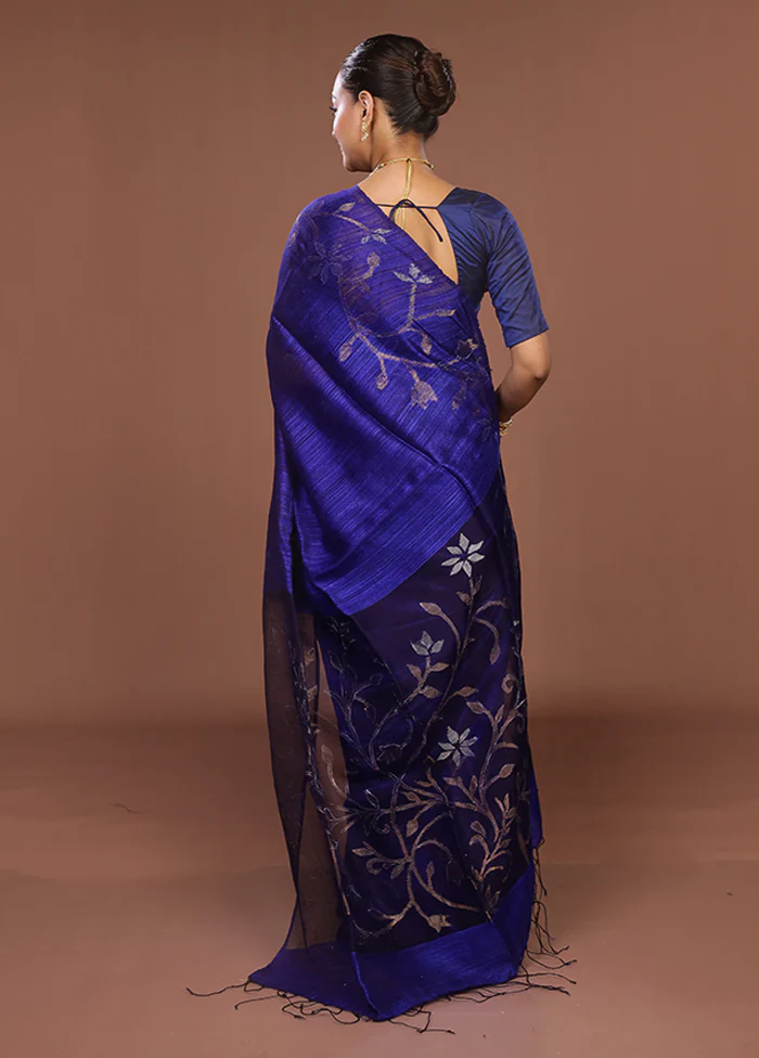 Blue Handloom Matka Pure Silk Saree With Blouse Piece - Image 2