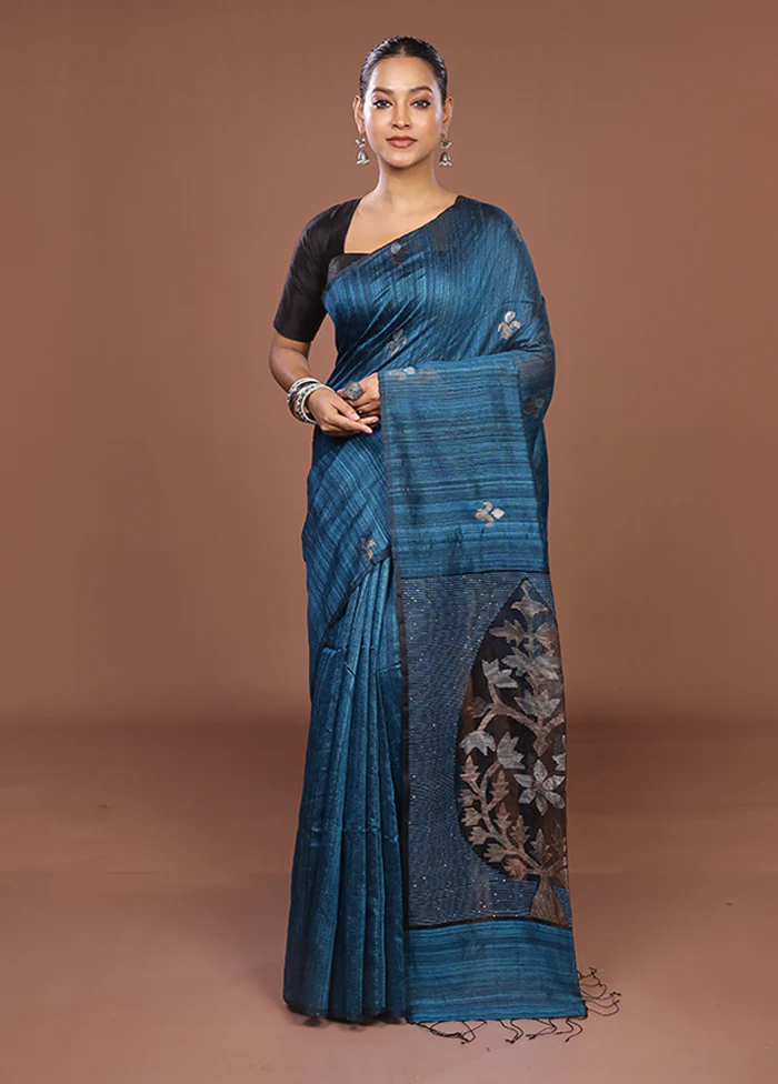Blue Handloom Matka Pure Silk Saree With Blouse Piece - Image 2