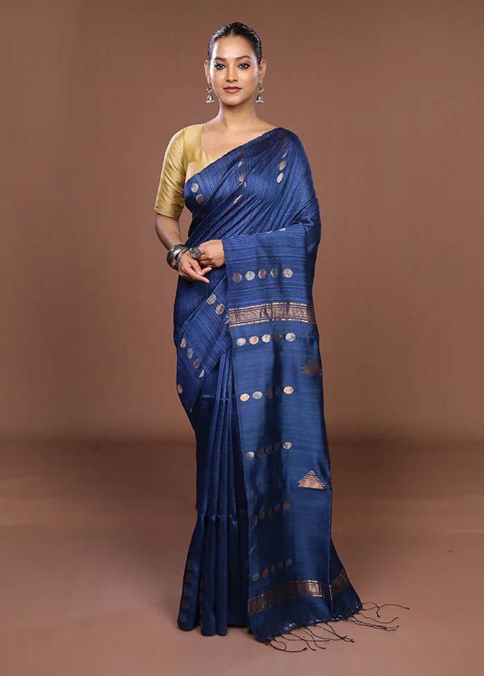 Blue Handloom Matka Pure Silk Saree With Blouse Piece - Image 2