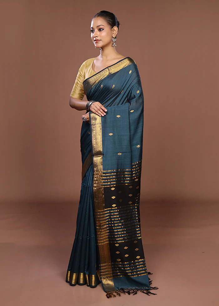 Blue Handloom Matka Pure Silk Saree With Blouse Piece - Image 4
