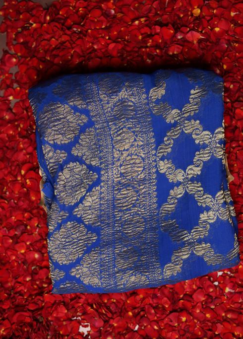 Blue Handloom Pure Georgette Saree With Blouse Piece - Image 7