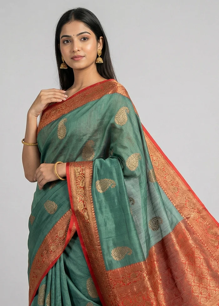 Blue Handloom Tussar Pure Silk Saree With Blouse Piece - Image 2