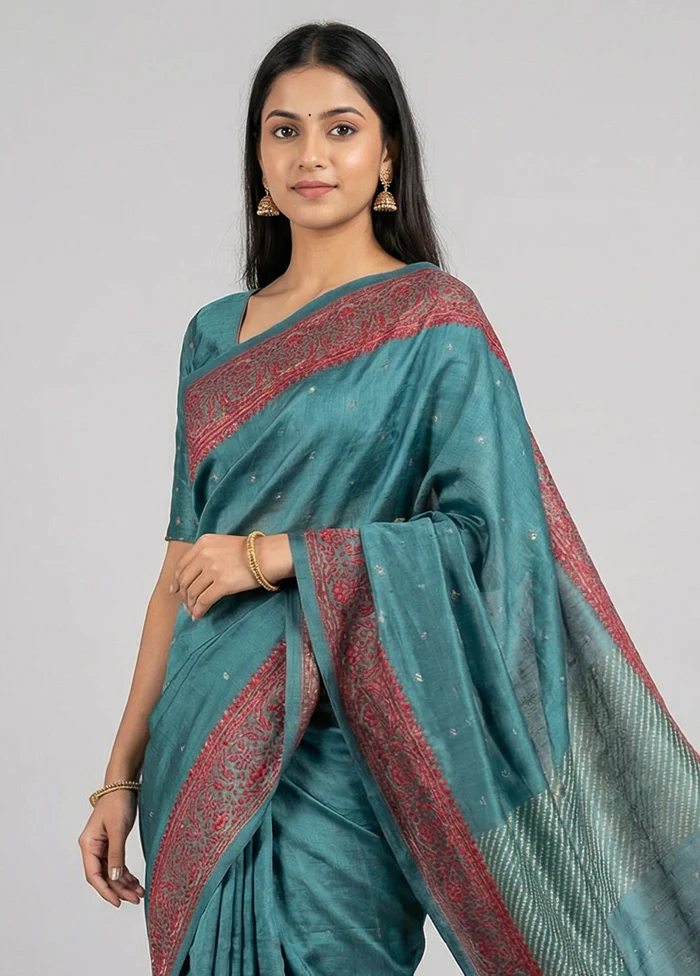 Blue Handloom Tussar Pure Silk Saree With Blouse Piece - Image 2