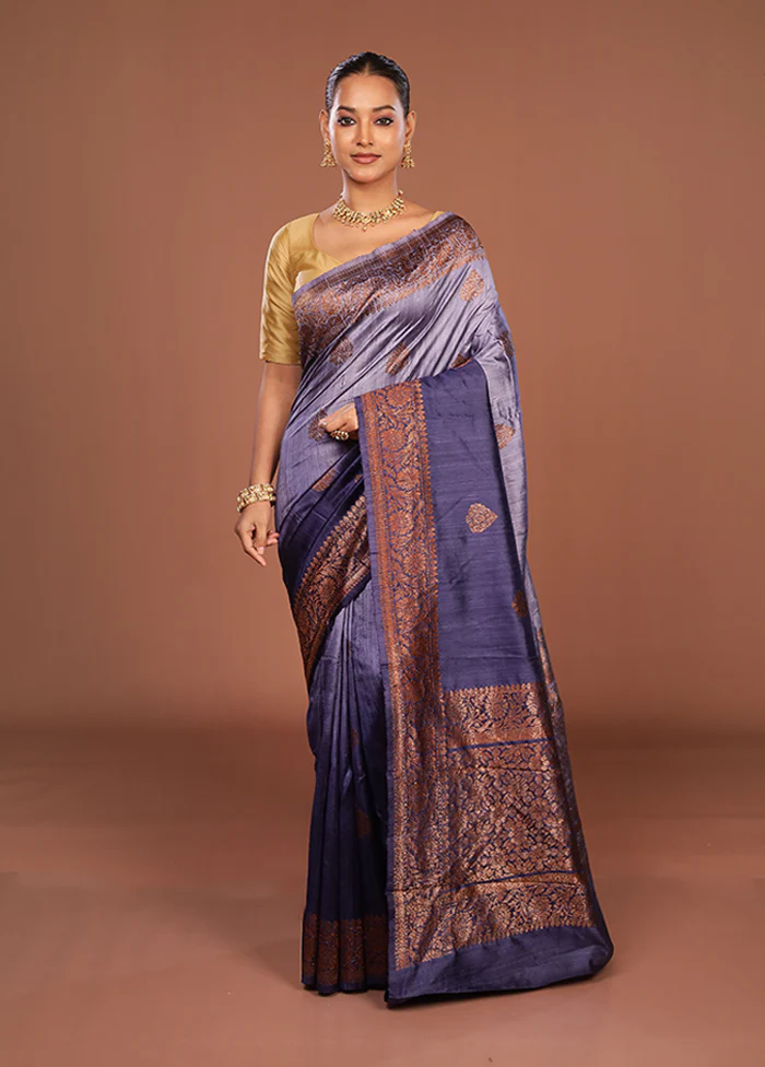 Blue Handloom Tussar Pure Silk Saree With Blouse Piece - Image 2