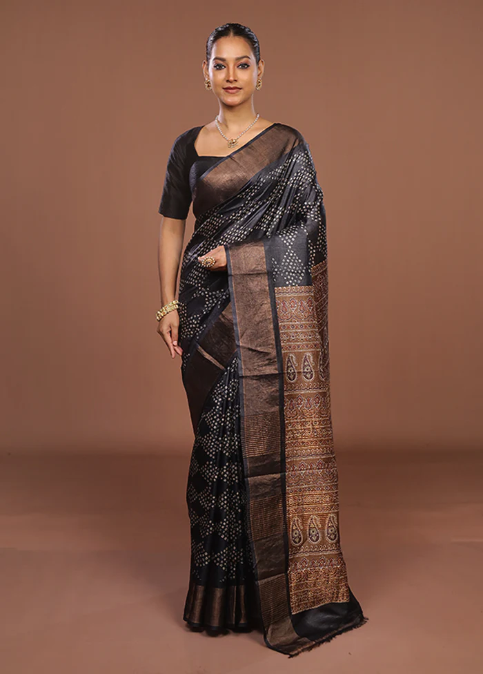 Grey Handloom Tussar Pure Silk Saree With Blouse Piece - Image 2