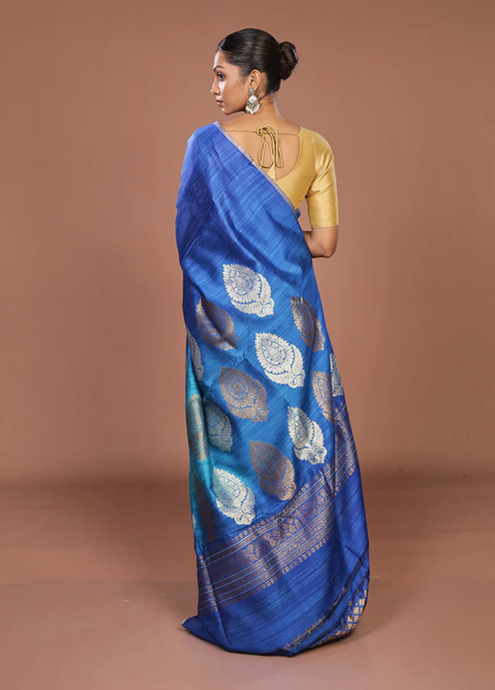 Blue Handloom Tussar Pure Silk Saree With Blouse Piece - Image 3