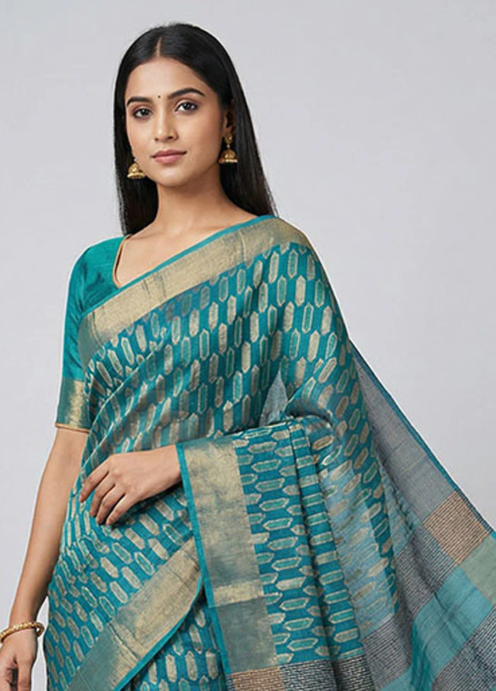 Blue Handloom Tussar Pure Silk Saree With Blouse Piece - Image 2