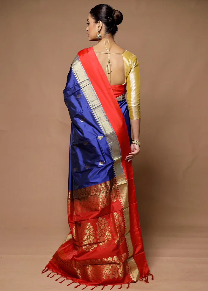 Blue Kanjivaram Silk Saree With Blouse Piece - Image 3