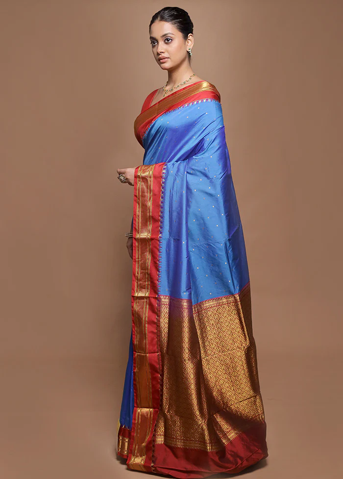 Blue Kanjivaram Silk Saree With Blouse Piece - Image 4
