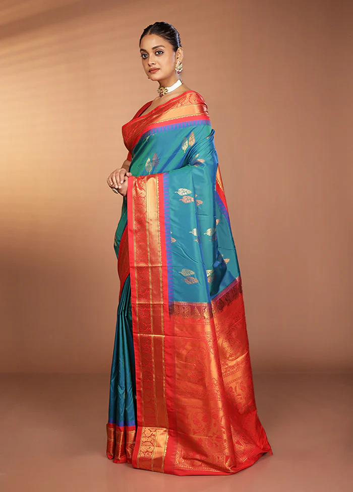 Blue Kanjivaram Silk Saree With Blouse Piece - Image 4