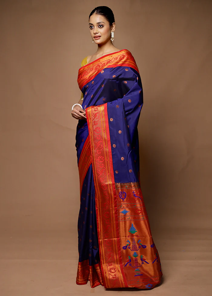 Blue Kanjivaram Silk Saree With Blouse Piece - Image 4