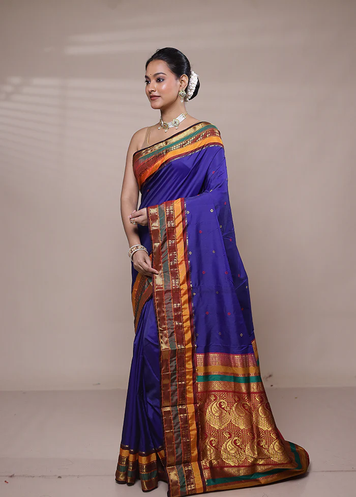 Blue Kanjivaram Silk Saree With Blouse Piece - Image 4