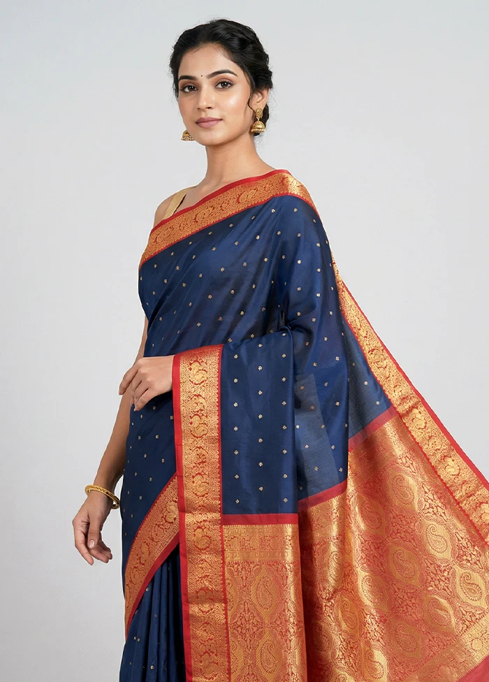 Blue Kanjivaram Silk Saree With Blouse Piece - Image 2