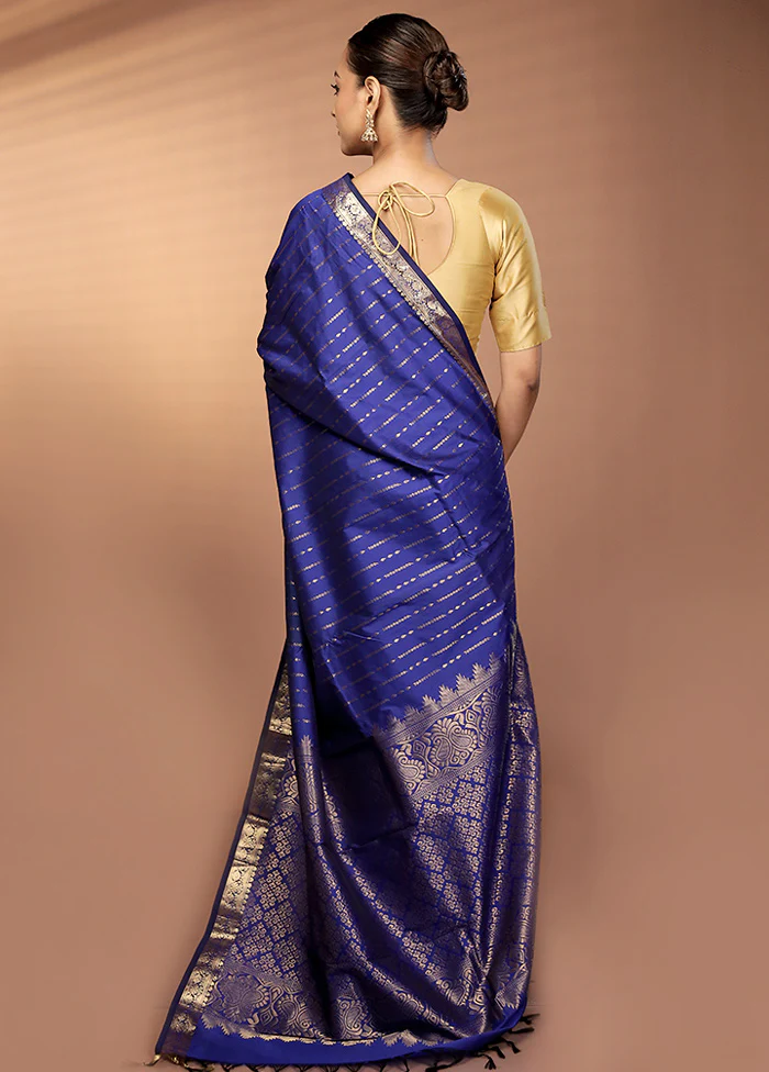 Blue Kanjivaram Silk Saree With Blouse Piece - Image 3