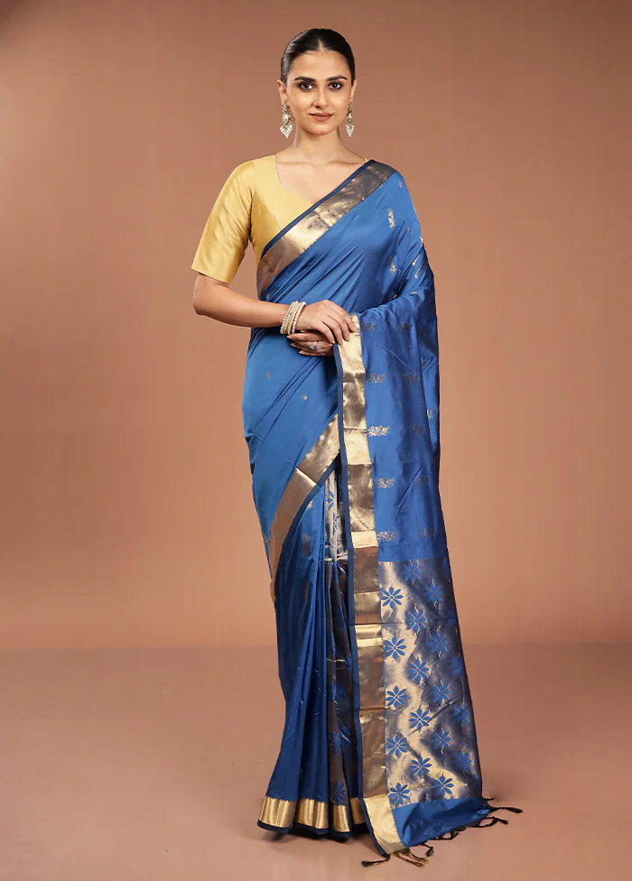 Blue Kanjivaram Silk Saree With Blouse Piece - Image 2