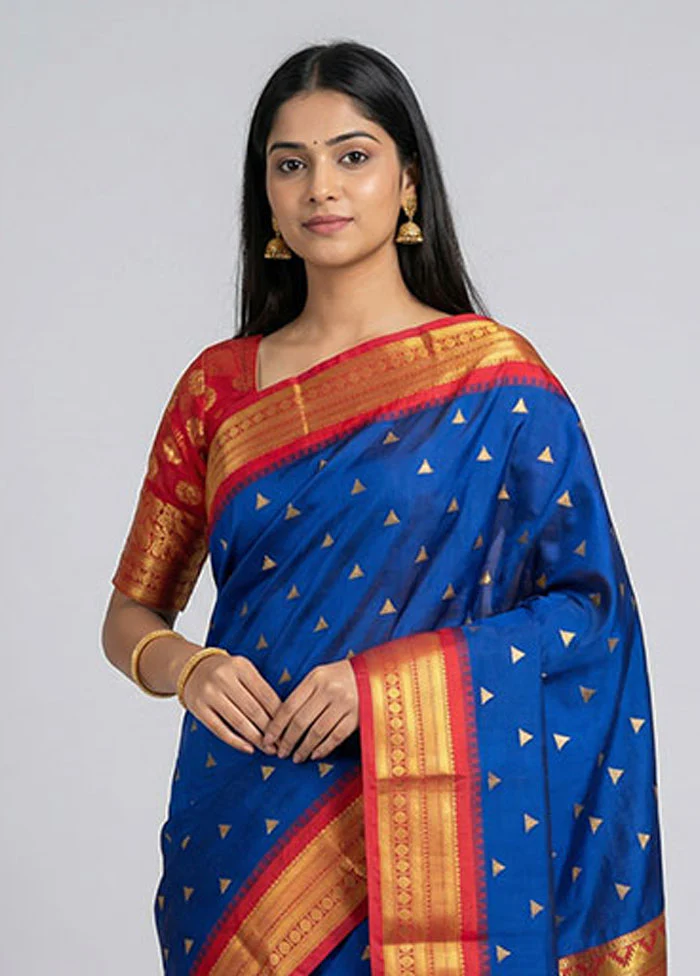 Blue Kanjivaram Silk Saree With Blouse Piece - Image 2